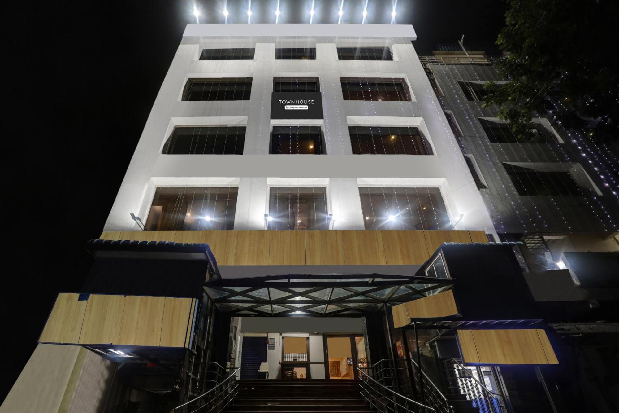 Townhouse Eluru Hotel Exterior photo